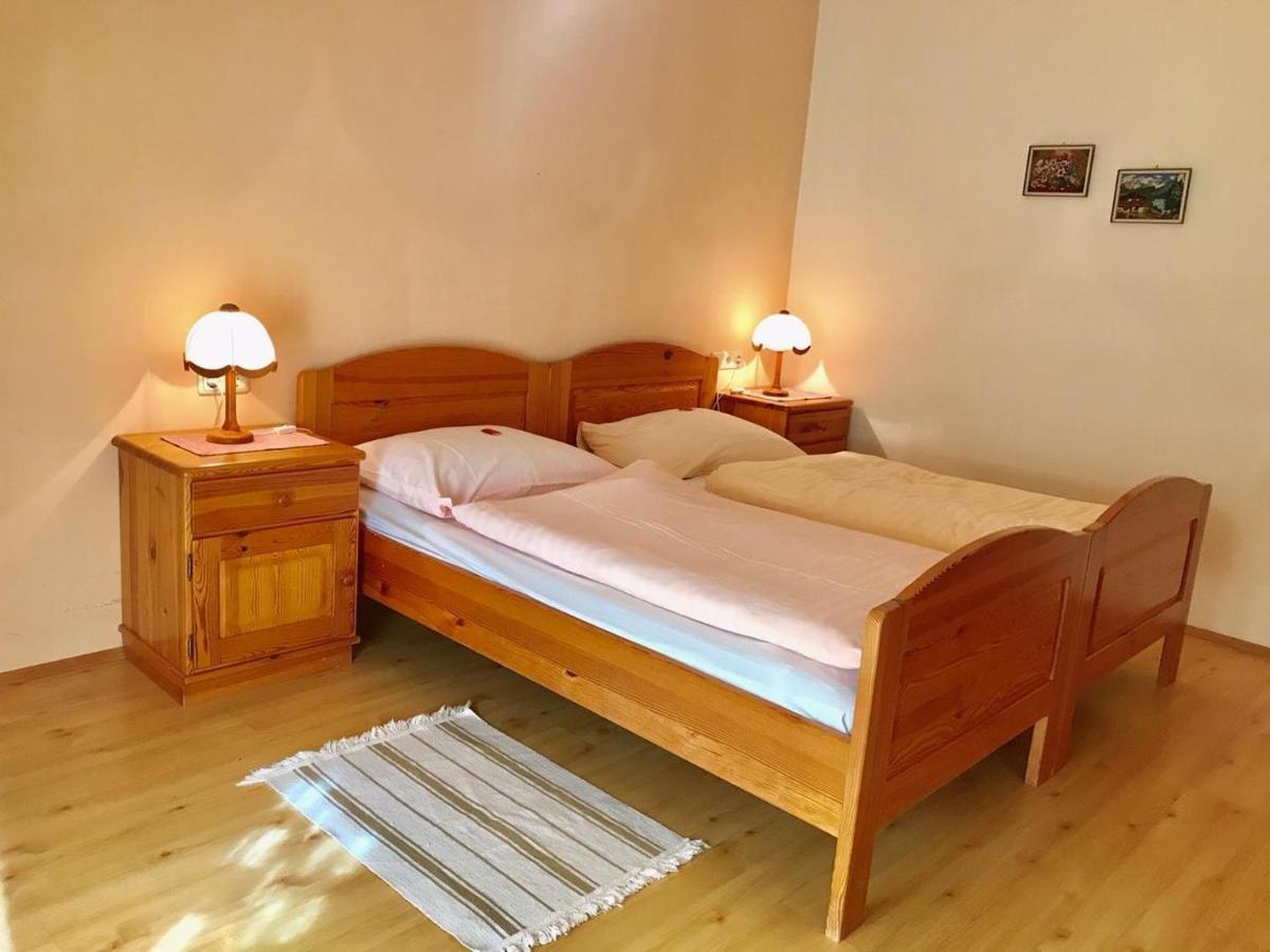 Miklauzhof Schmautz Ferienwohnungen & Zimmer מראה חיצוני תמונה