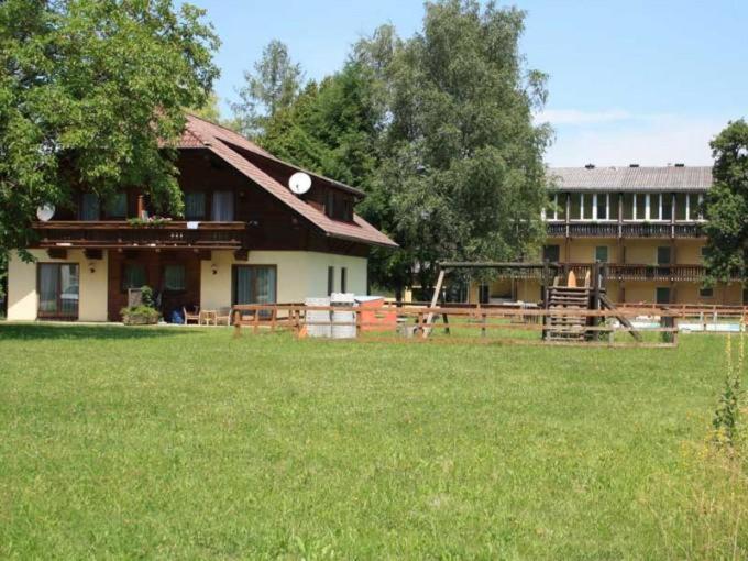 Miklauzhof Schmautz Ferienwohnungen & Zimmer מראה חיצוני תמונה